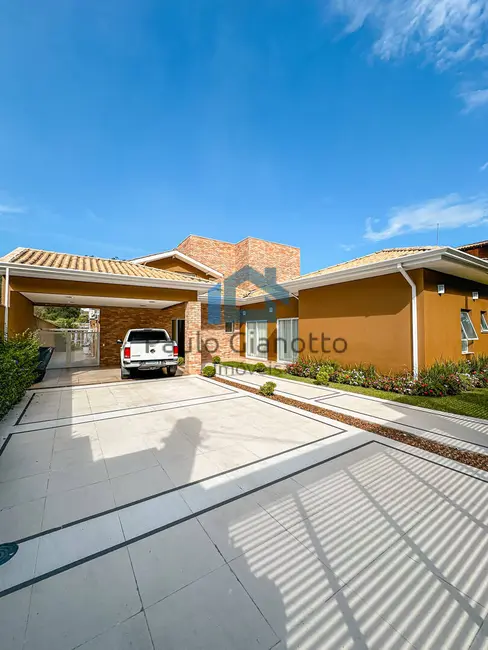 Foto 3 de Casa de Condomínio com 4 quartos à venda, 550m2 em Parque Dom Henrique, Cotia - SP