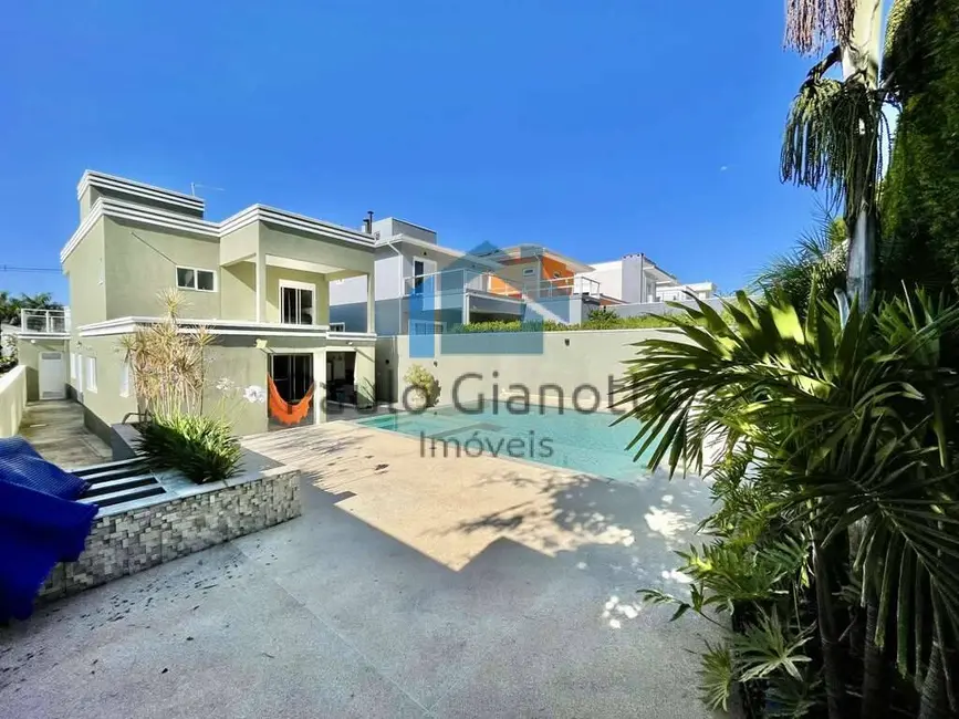 Foto 2 de Casa de Condomínio com 3 quartos à venda, 335m2 em Jardim Colibri, Cotia - SP