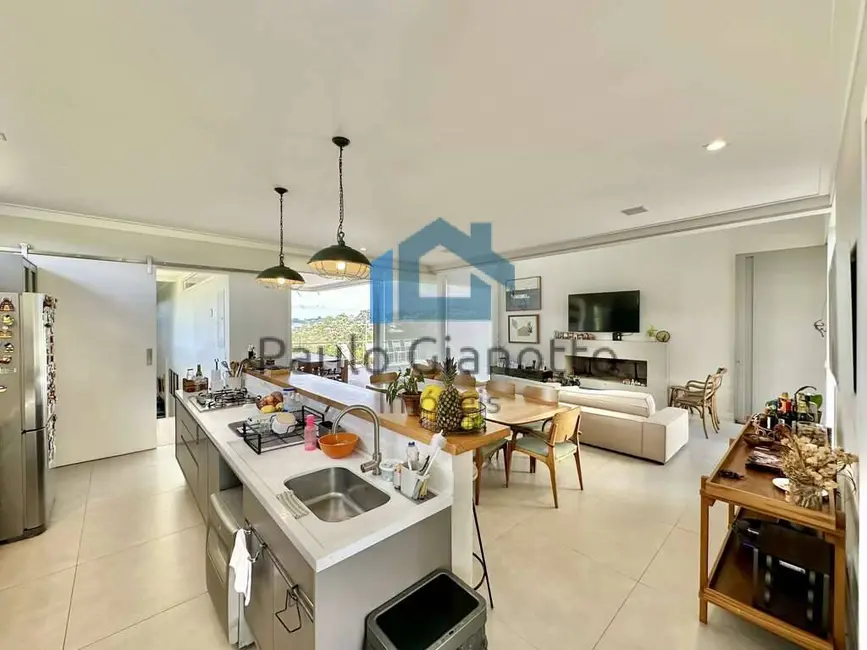 Foto 7 de Casa de Condomínio com 4 quartos à venda, 409m2 em Jardim do Golf I, Jandira - SP