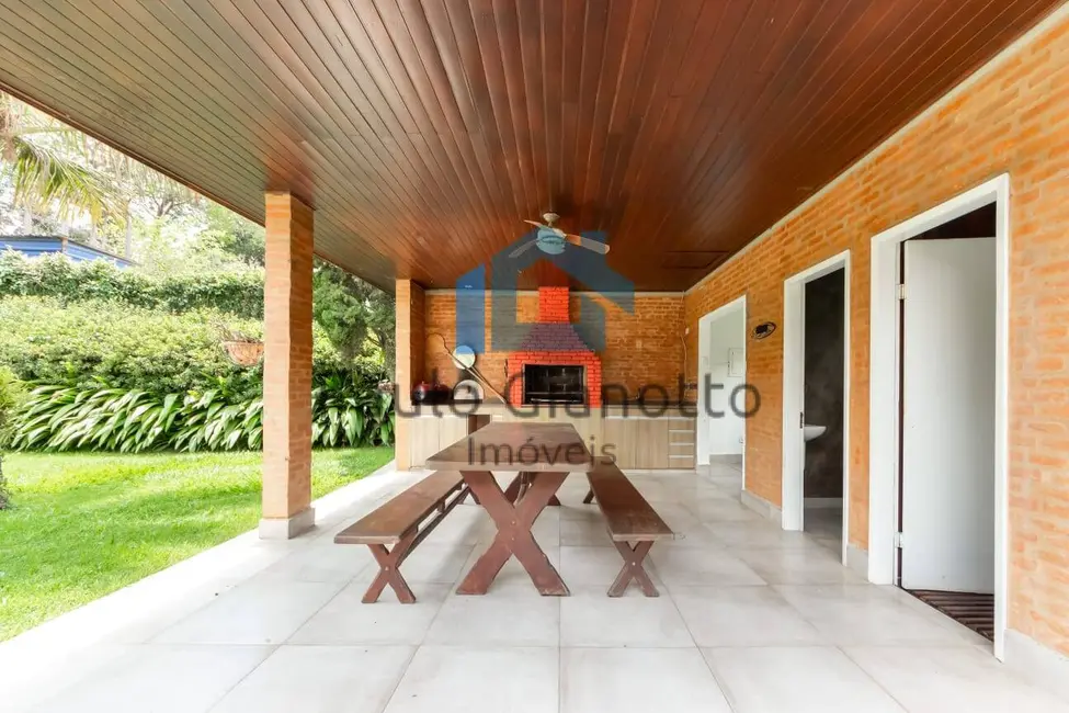 Casa com 5 quartos à venda, 470m2 em Palos Verdes, Carapicuiba - SP - imagem 7 Foto 7 de Casa com 5 quartos à venda, 470m2 em Palos Verdes, Carapicuiba - SP