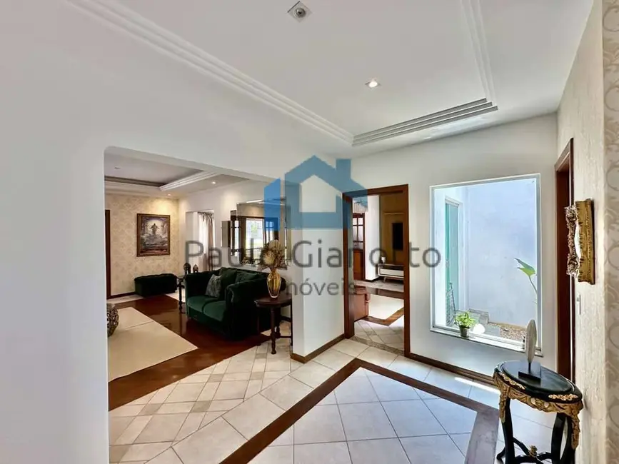 Casa de Condomínio com 5 quartos à venda, 725m2 em Granja Viana II, Cotia - SP - imagem 5 Foto 5 de Casa de Condomínio com 5 quartos à venda, 725m2 em Granja Viana II, Cotia - SP