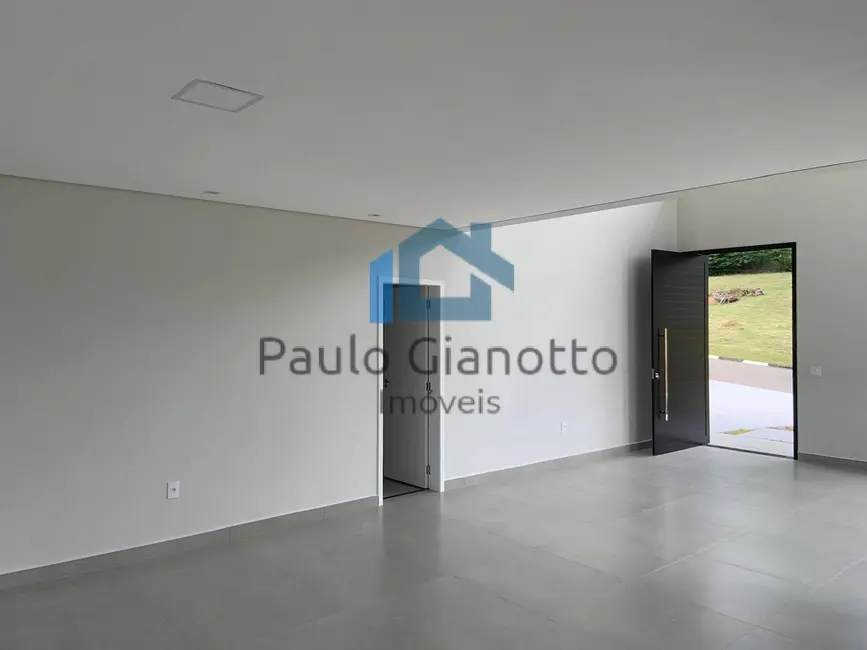 Foto 3 de Casa de Condomínio com 4 quartos à venda, 270m2 em Altos de São Fernando, Jandira - SP