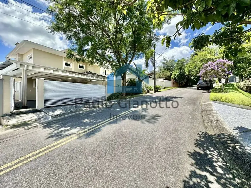 Foto 2 de Casa de Condomínio com 4 quartos à venda e para alugar, 359m2 em Granja Viana, Carapicuiba - SP