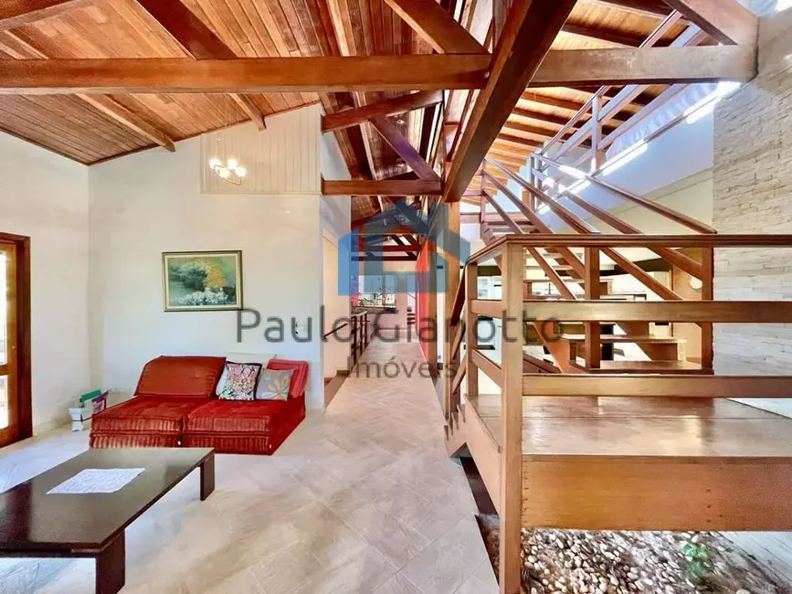 Casa de Condomínio com 5 quartos à venda, 446m2 em Águas da Fazendinha, Carapicuiba - SP - imagem 9 Foto 9 de Casa de Condomínio com 5 quartos à venda, 446m2 em Águas da Fazendinha, Carapicuiba - SP