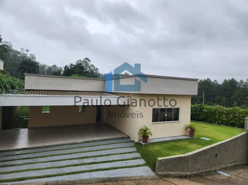 Foto 1 de Casa de Condomínio com 3 quartos à venda e para alugar, 197m2 em Chácara dos Junqueiras, Carapicuiba - SP