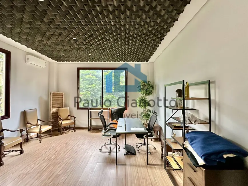 Foto 2 de Sala Comercial à venda, 44m2 em Chácara São João, Carapicuiba - SP