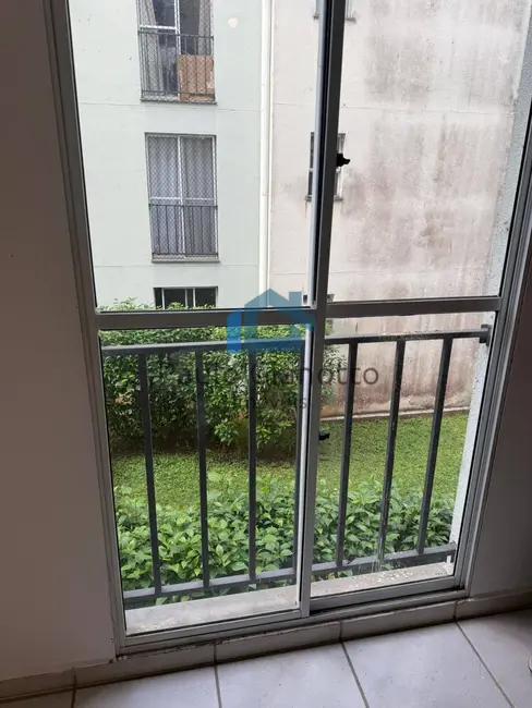 Foto 2 de Apartamento com 2 quartos para alugar, 50m2 em Jardim da Glória, Cotia - SP