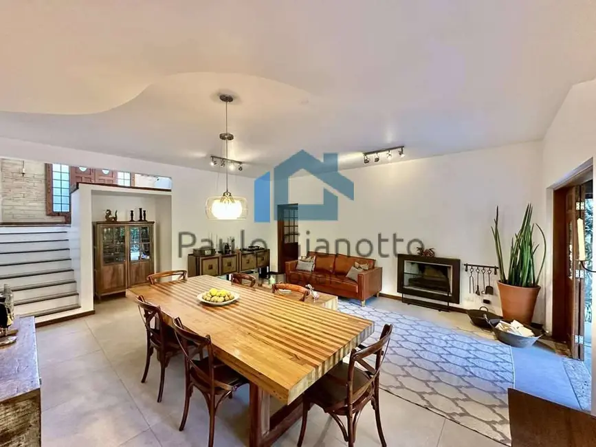 Casa de Condomínio com 3 quartos à venda, 355m2 em Chácara dos Lagos, Carapicuiba - SP - imagem 8 Foto 8 de Casa de Condomínio com 3 quartos à venda, 355m2 em Chácara dos Lagos, Carapicuiba - SP
