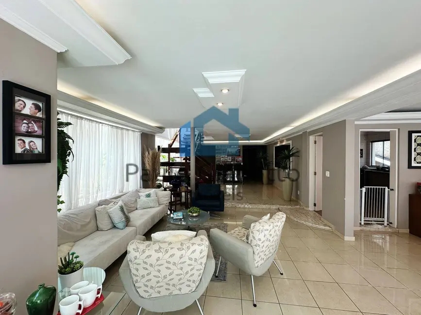 Foto 4 de Casa de Condomínio com 3 quartos à venda, 556m2 em Gramado, Cotia - SP