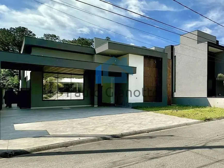 Foto 2 de Casa de Condomínio com 5 quartos à venda, 412m2 em Jardim do Golf I, Jandira - SP