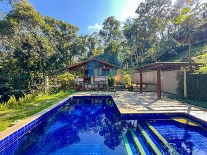 Casa de Condomínio com 3 quartos à venda, 260m2 em Granja Viana, Cotia - SP - imagem 2 Foto 2 de Casa de Condomínio com 3 quartos à venda, 260m2 em Granja Viana, Cotia - SP