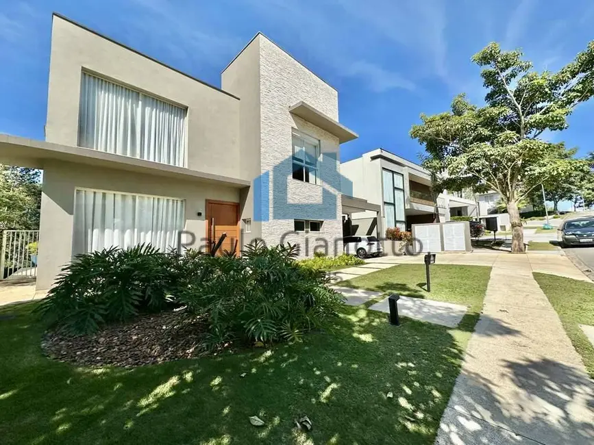 Foto 2 de Casa de Condomínio com 3 quartos à venda, 281m2 em Moinho Velho, Cotia - SP