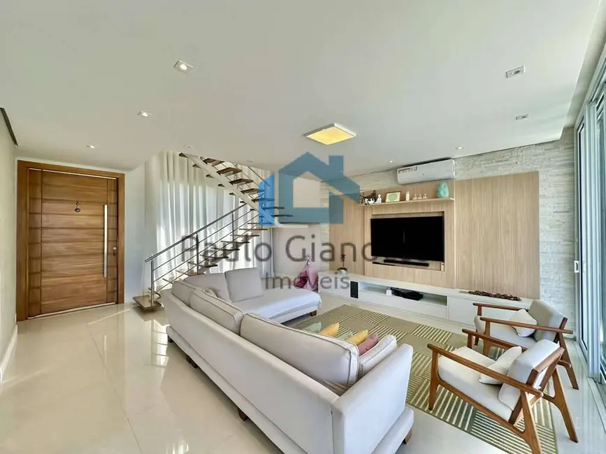 Foto 5 de Casa de Condomínio com 3 quartos à venda, 281m2 em Moinho Velho, Cotia - SP