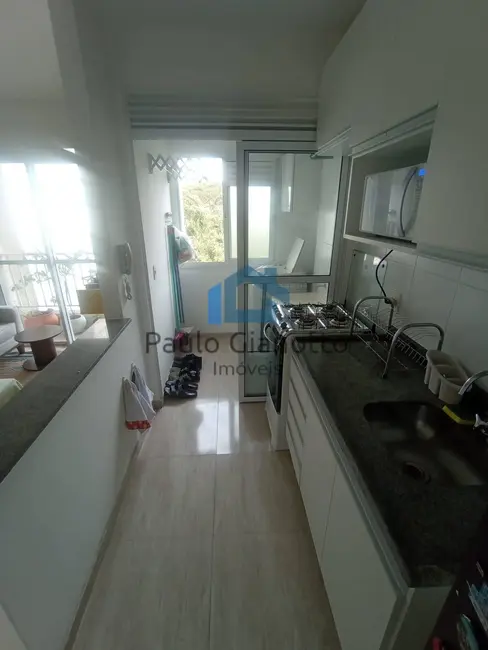 Foto 7 de Apartamento com 2 quartos para alugar, 48m2 em Jardim Marilu, Carapicuiba - SP