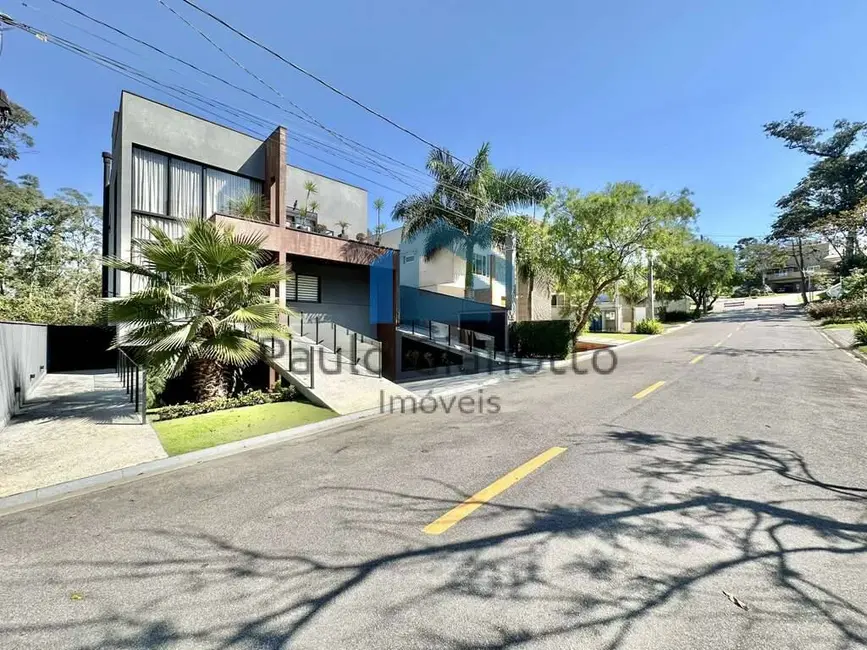 Casa de Condomínio com 4 quartos à venda, 483m2 em Granja Viana, Cotia - SP - imagem 2 Foto 2 de Casa de Condomínio com 4 quartos à venda, 483m2 em Granja Viana, Cotia - SP