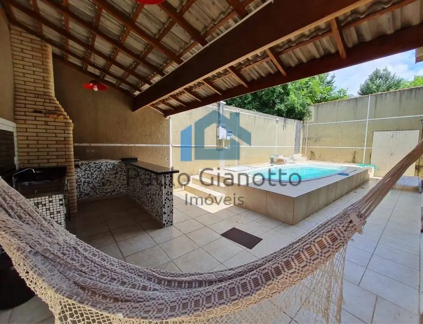 Foto 2 de Casa de Condomínio com 6 quartos à venda, 239m2 em São Paulo II, Cotia - SP