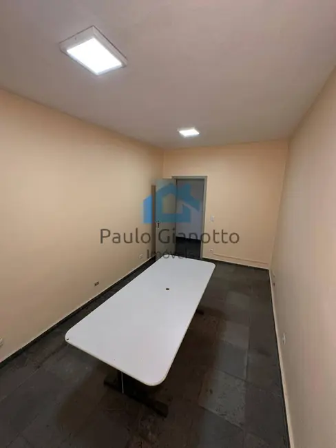 Sala Comercial para alugar, 60m2 em Centro, Cotia - SP - imagem 1 Foto 1 de Sala Comercial para alugar, 60m2 em Centro, Cotia - SP