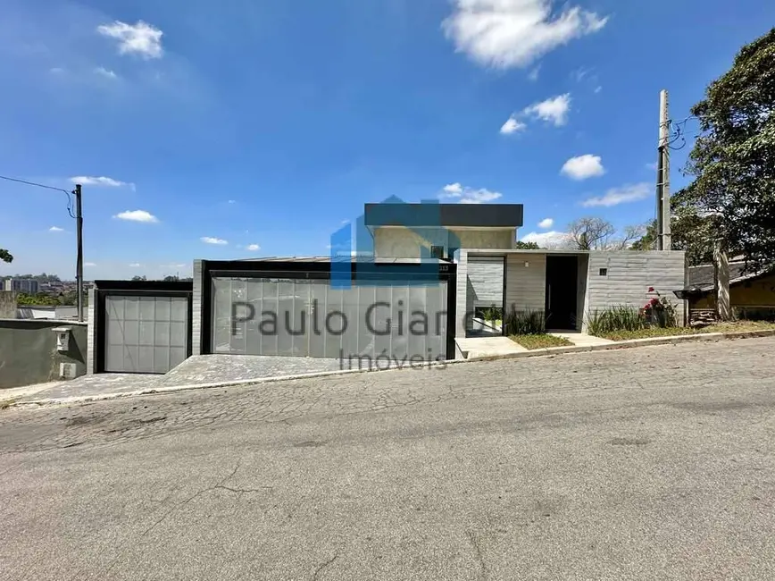 Casa de Condomínio com 7 quartos à venda, 548m2 em Granja Viana, Cotia - SP - imagem 4 Foto 4 de Casa de Condomínio com 7 quartos à venda, 548m2 em Granja Viana, Cotia - SP