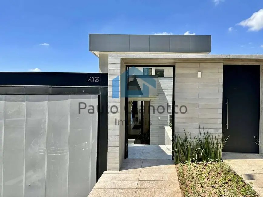 Casa de Condomínio com 7 quartos à venda, 548m2 em Granja Viana, Cotia - SP - imagem 5 Foto 5 de Casa de Condomínio com 7 quartos à venda, 548m2 em Granja Viana, Cotia - SP