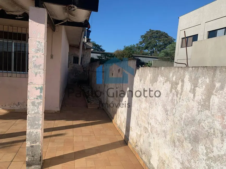 Casa com 4 quartos à venda, 250m2 em Jardim Carmel, Cotia - SP - imagem 6 Foto 6 de Casa com 4 quartos à venda, 250m2 em Jardim Carmel, Cotia - SP