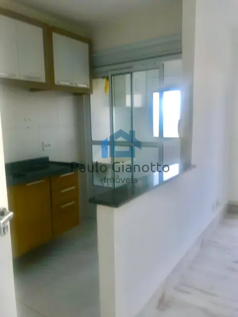 Foto 5 de Apartamento com 2 quartos para alugar, 50m2 em Jardim Marilu, Carapicuiba - SP