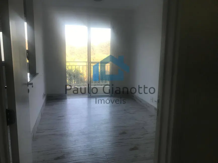 Foto 1 de Apartamento com 2 quartos para alugar, 50m2 em Jardim Marilu, Carapicuiba - SP