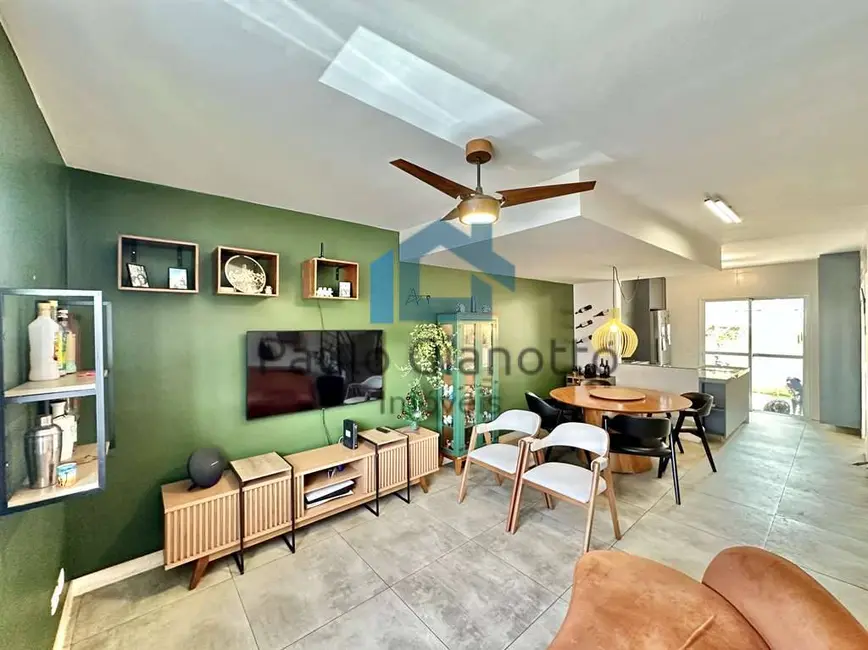 Foto 2 de Casa de Condomínio com 3 quartos à venda, 100m2 em Granja Viana, Cotia - SP