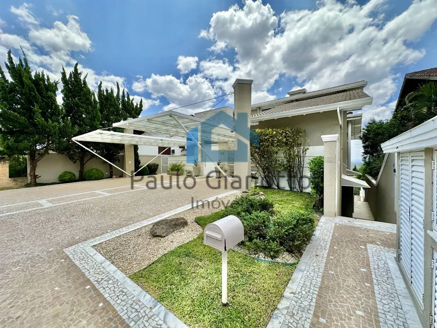 Foto 4 de Casa de Condomínio com 4 quartos à venda, 332m2 em Aldeia da Fazendinha, Carapicuiba - SP