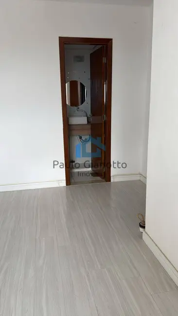 Foto 4 de Apartamento com 2 quartos à venda e para alugar, 57m2 em Jardim Marilu, Carapicuiba - SP