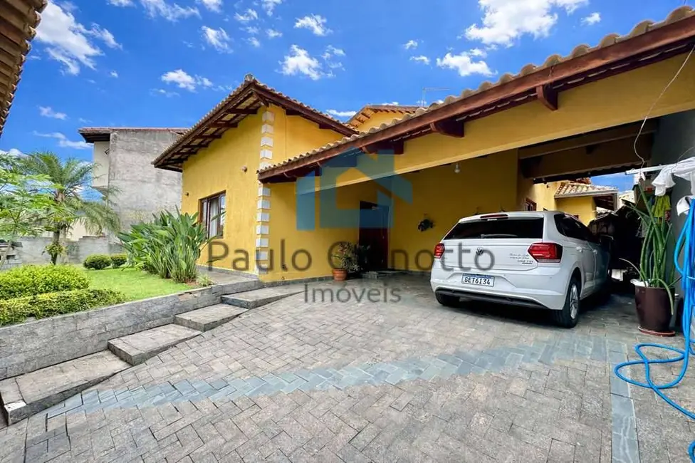 Foto 1 de Casa com 3 quartos à venda, 280m2 em Outeiro de Passárgada, Cotia - SP