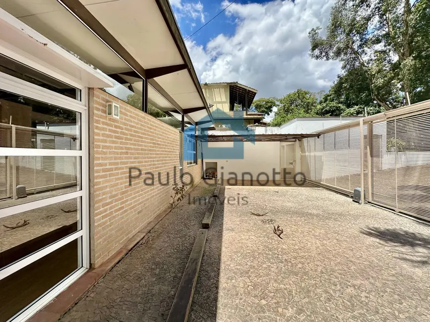 Casa com 3 quartos à venda, 345m2 em Granja Viana, Cotia - SP - imagem 7 Foto 7 de Casa com 3 quartos à venda, 345m2 em Granja Viana, Cotia - SP