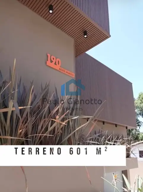 Sala Comercial à venda e para alugar, 657m2 em Jardim Lambreta, Cotia - SP - imagem 3 Foto 3 de Sala Comercial à venda e para alugar, 657m2 em Jardim Lambreta, Cotia - SP