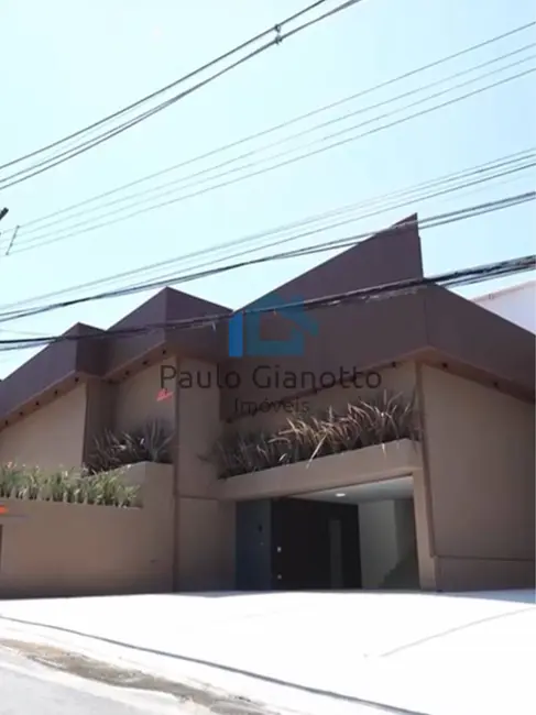 Sala Comercial à venda e para alugar, 657m2 em Jardim Lambreta, Cotia - SP - imagem 1 Foto 1 de Sala Comercial à venda e para alugar, 657m2 em Jardim Lambreta, Cotia - SP