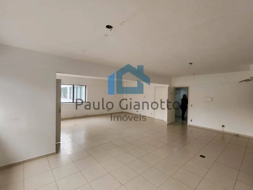 Foto 4 de Sala Comercial à venda e para alugar, 69m2 em Paisagem Renoir, Cotia - SP