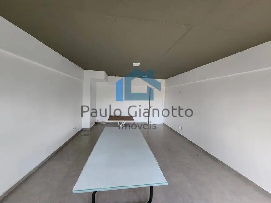 Foto 3 de Sala Comercial para alugar, 34m2 em Paisagem Renoir, Cotia - SP