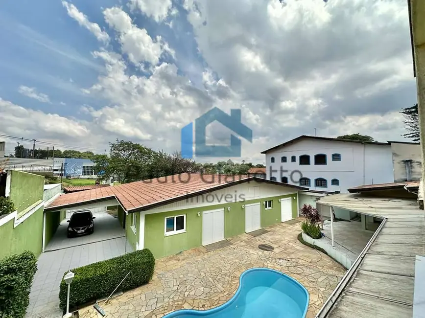 Casa com 8 quartos à venda e para alugar, 445m2 em Granja Viana, Cotia - SP - imagem 1 Foto 1 de Casa com 8 quartos à venda e para alugar, 445m2 em Granja Viana, Cotia - SP