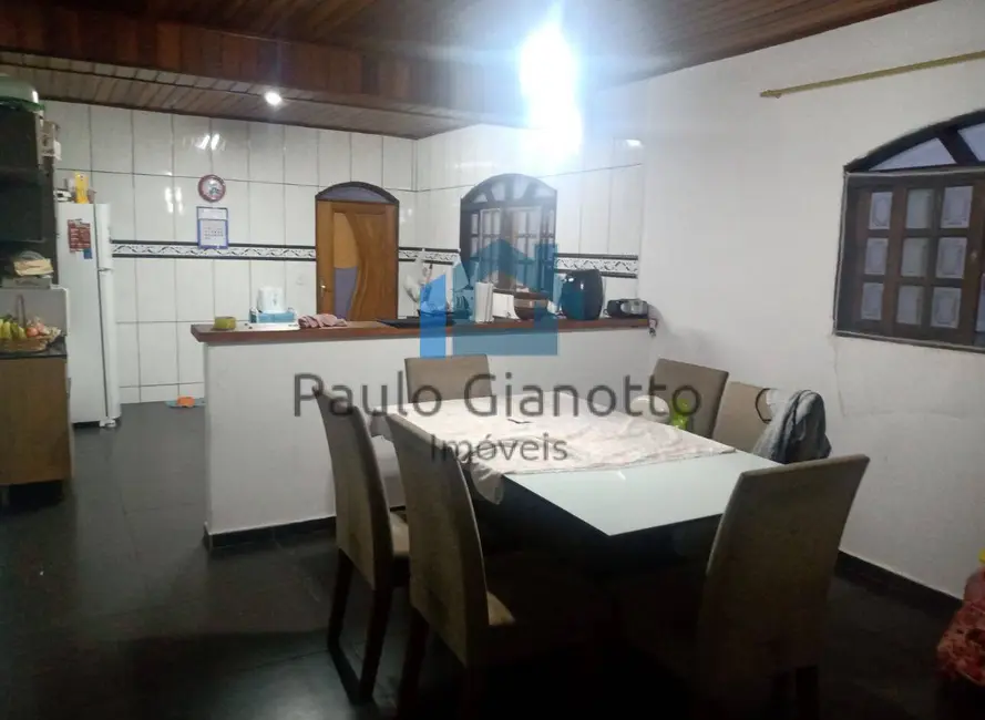 Casa com 3 quartos para alugar, 90m2 em Jardim Sabiá, Cotia - SP - imagem 7 Foto 7 de Casa com 3 quartos para alugar, 90m2 em Jardim Sabiá, Cotia - SP