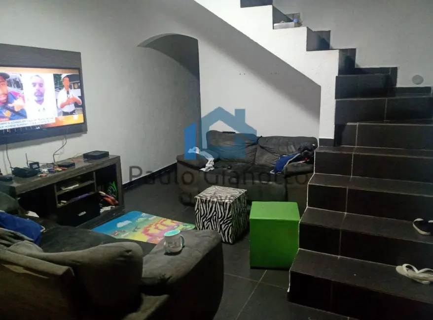 Casa com 3 quartos para alugar, 90m2 em Jardim Sabiá, Cotia - SP - imagem 9 Foto 9 de Casa com 3 quartos para alugar, 90m2 em Jardim Sabiá, Cotia - SP