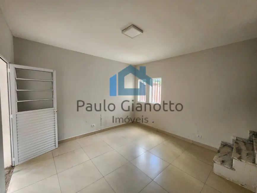 Foto 8 de Casa com 3 quartos para alugar, 150m2 em Jardim Maria Tereza, Cotia - SP