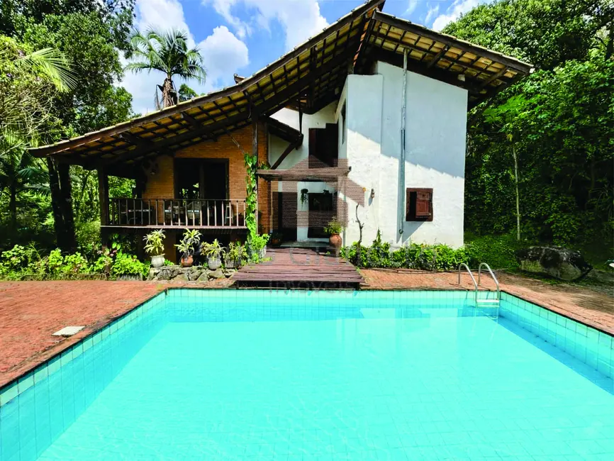 Foto 3 de Casa de Condomínio com 3 quartos à venda, 305m2 em Chácara de La Rocca, Carapicuiba - SP