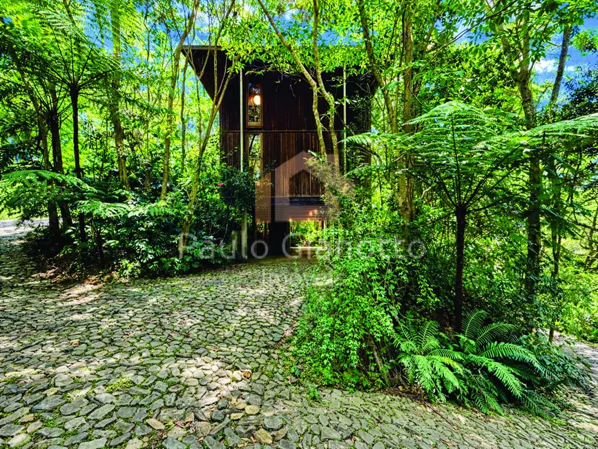 Foto 6 de Casa de Condomínio com 4 quartos à venda e para alugar, 261m2 em Chácara do Refúgio, Carapicuiba - SP
