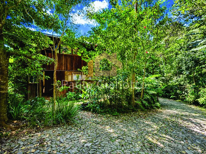 Foto 3 de Casa de Condomínio com 4 quartos à venda e para alugar, 261m2 em Chácara do Refúgio, Carapicuiba - SP
