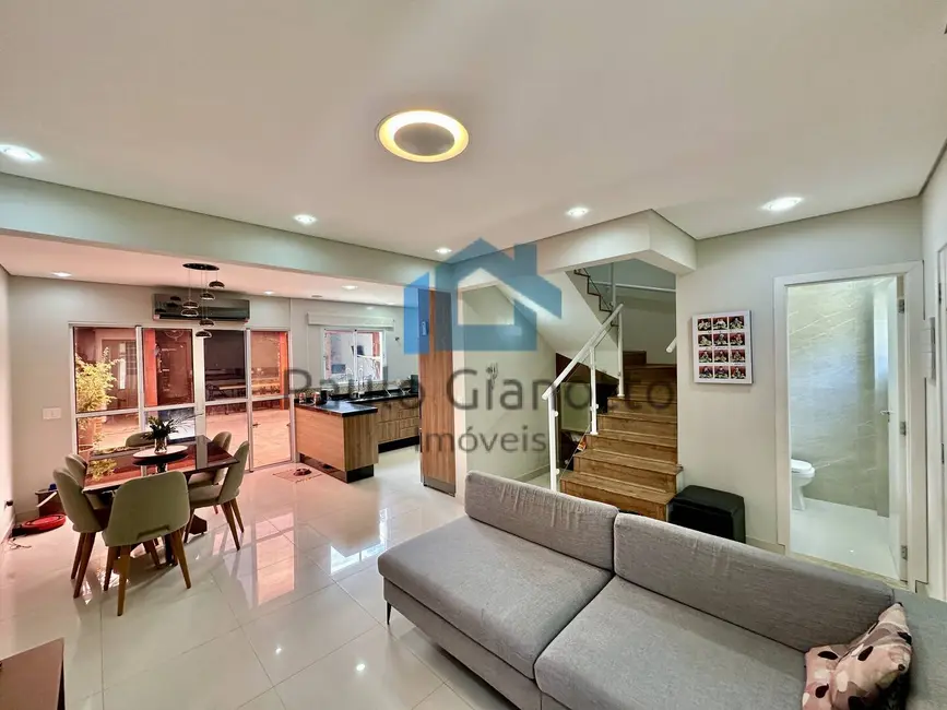 Foto 1 de Casa de Condomínio com 3 quartos à venda, 97m2 em Jardim Pioneiro, Cotia - SP