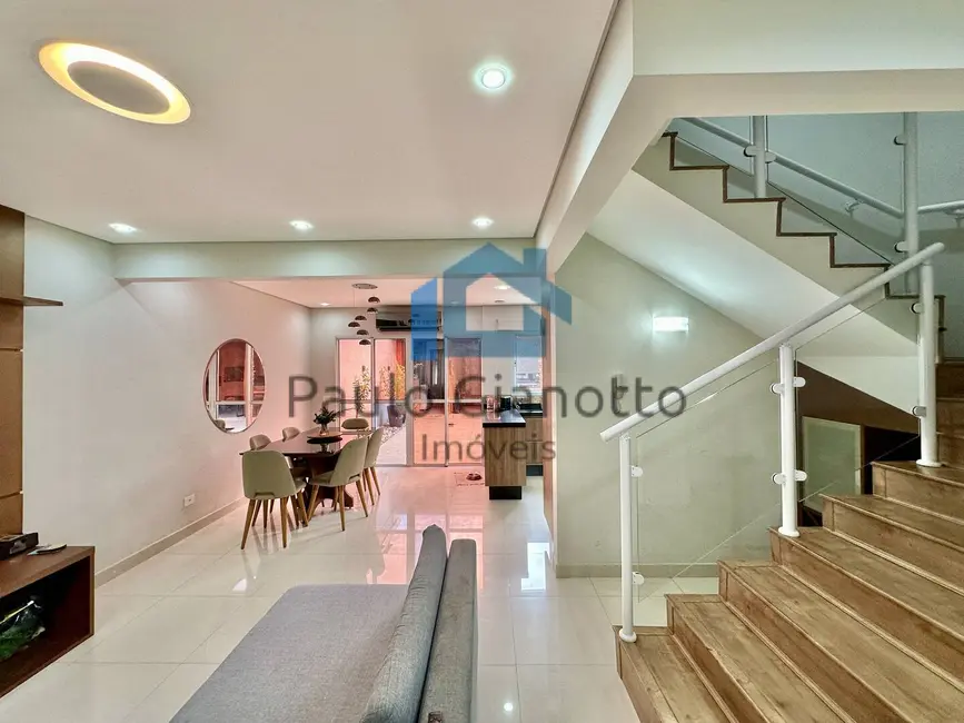 Foto 2 de Casa de Condomínio com 3 quartos à venda, 97m2 em Jardim Pioneiro, Cotia - SP