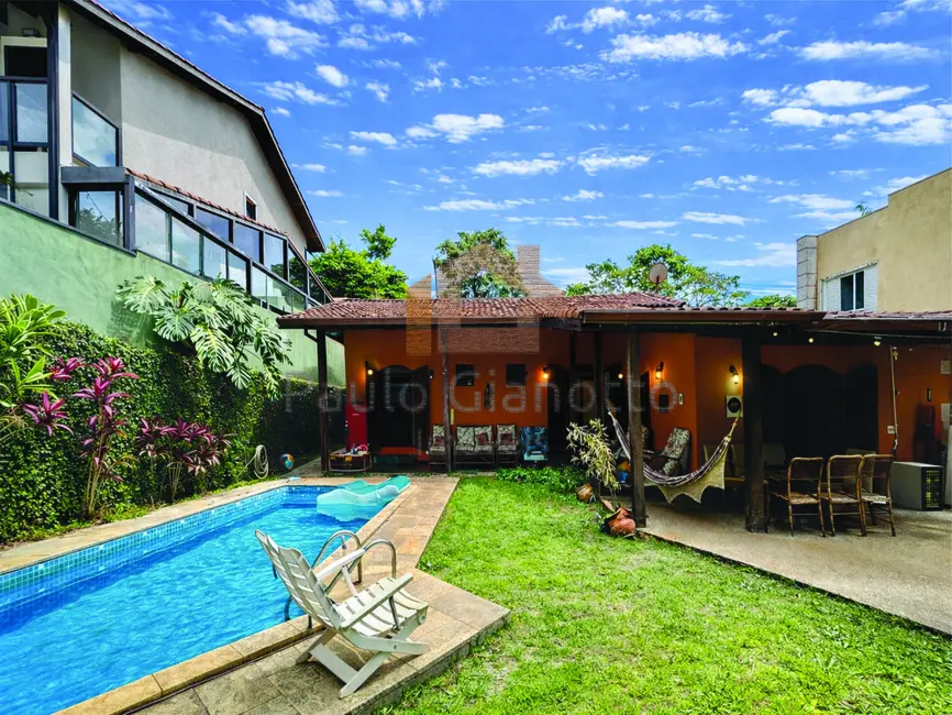 Foto 3 de Casa de Condomínio com 3 quartos à venda, 194m2 em São Paulo II, Cotia - SP