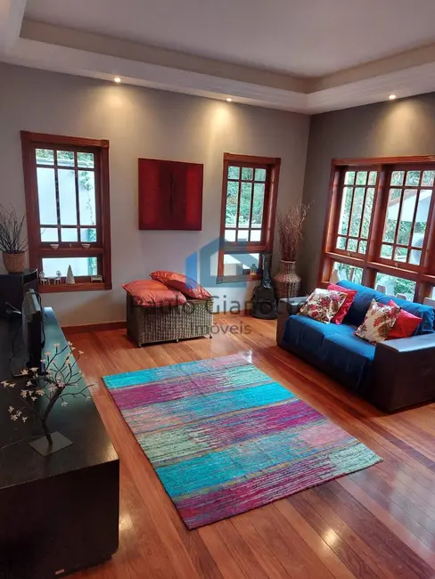 Casa de Condomínio com 3 quartos à venda, 379m2 em Vila Vianna, Cotia - SP - imagem 5 Foto 5 de Casa de Condomínio com 3 quartos à venda, 379m2 em Vila Vianna, Cotia - SP