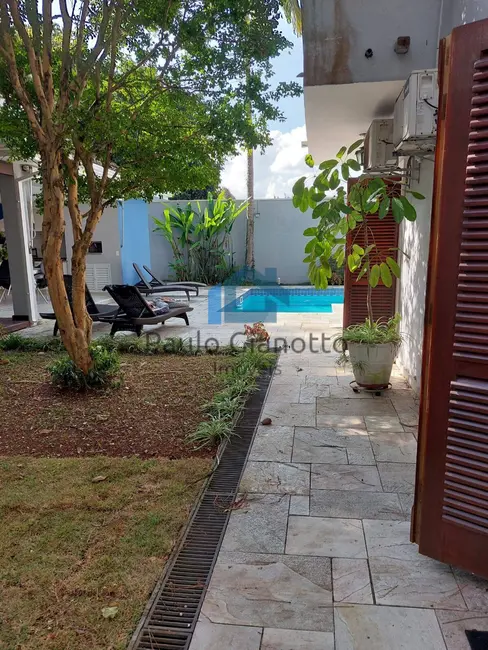 Casa de Condomínio com 3 quartos à venda, 379m2 em Vila Vianna, Cotia - SP - imagem 3 Foto 3 de Casa de Condomínio com 3 quartos à venda, 379m2 em Vila Vianna, Cotia - SP