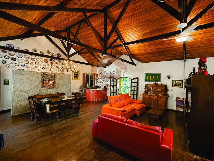 Casa de Condomínio com 5 quartos à venda, 302m2 em Jardim Colibri, Embu Das Artes - SP - imagem 9 Foto 9 de Casa de Condomínio com 5 quartos à venda, 302m2 em Jardim Colibri, Embu Das Artes - SP
