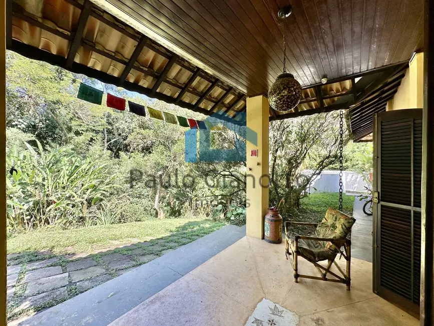 Casa de Condomínio com 5 quartos à venda, 302m2 em Jardim Colibri, Embu Das Artes - SP - imagem 5 Foto 5 de Casa de Condomínio com 5 quartos à venda, 302m2 em Jardim Colibri, Embu Das Artes - SP