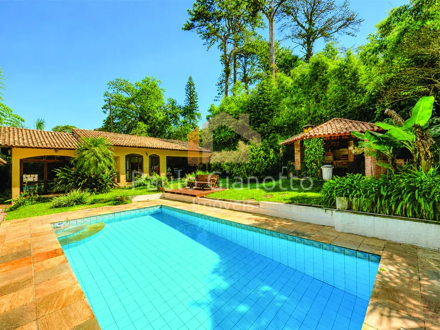 Casa de Condomínio com 5 quartos à venda, 302m2 em Jardim Colibri, Embu Das Artes - SP - imagem 1 Foto 1 de Casa de Condomínio com 5 quartos à venda, 302m2 em Jardim Colibri, Embu Das Artes - SP
